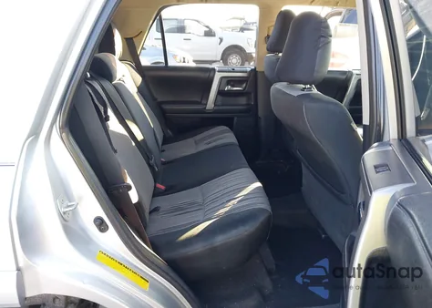 2014 Toyota 4Runner Sr5 z USA, uszkodzony, nr VIN JTEBU5JR8E5155781